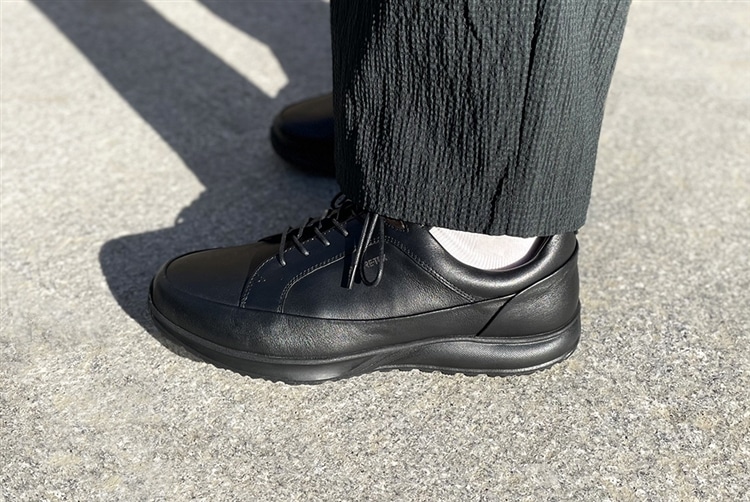 【GORE-TEX】マドラスウォーク madrasWalk　全天候快適なレザースニーカー　MW7600 black mens 25.0cm