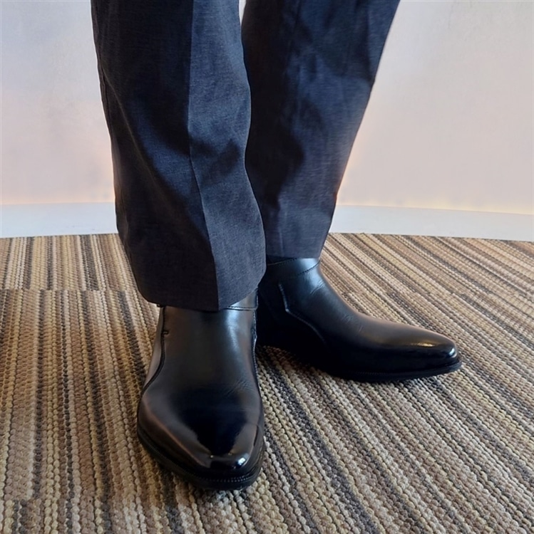 【抗ウイルス・抗菌加工】モデロ MODELLO GORE-TEX ドレスブーツ　SPDM806G　足元画像