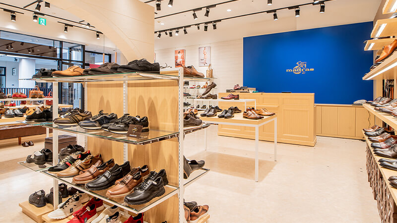 マドラス 滋賀竜王アウトレット店 マドラス株式会社