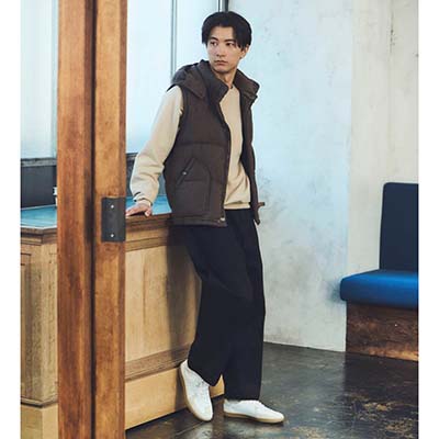 モデロ MODELLO 「リカバリーインソール」搭載で指圧効果により血行を115％促進。カジュアルスニーカー　DM10R BLACK 25.0