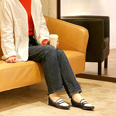 世界初のカバロス加工  モデロ MODELLO ふんわりインソール 超軽量でトラベルバッグにすっぽり入る ニットローファーシューズ  DML5042 BEIGE-M 23.0