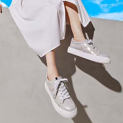 【撥水仕様】モデロ MODELLO ローカットスニーカー　DML6051 SILVER 23.0