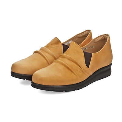 シティ ゴルフ City Golf ゆったりとした履き心地で大変好評なスリップオンカジュアルシューズ GFL5261 CAMEL 23.0