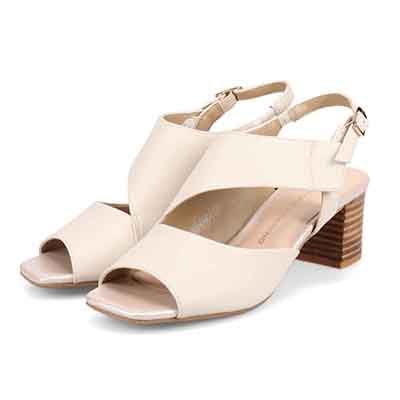 HIROKO KOSHINO  安定感と美脚を叶える 甲深デザイン 5.5cmヒールサンダル　HKL8010 IVORY 23.0