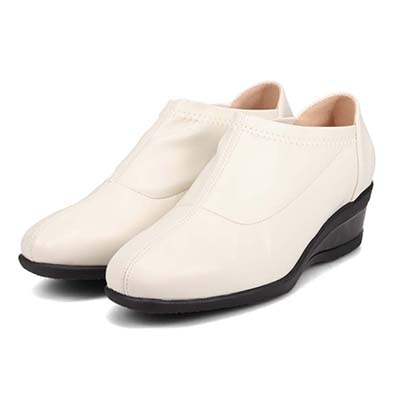 【防水加工】HIROKO KOSHINO FEMME　ストレッチパンプス　HRL1005 IVORY 23.0