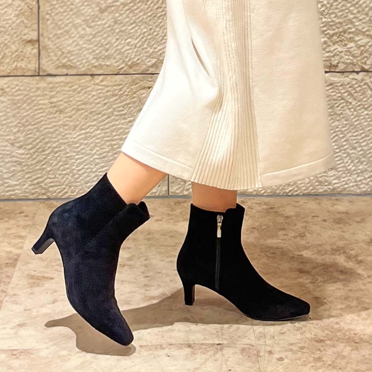 マドラス madras 特許 リカバリーメタインソール搭載 カジュアルにもエレガントにも映える 実用性に磨きをかけた 超万能プレーン5.5ｃｍショートブーツ　MAL9114MT BLACK-SILKY 23.0