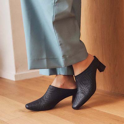 マドラス madras 特許 リカバリーメタインソール搭載　イタリアンレザーを贅沢に使った美しいミュール　MAL9119MT BLACK-EB 23.0