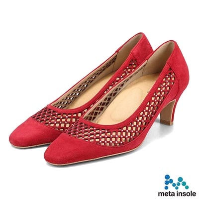 マドラス madras 特許 リカバリーメタインソール搭載 5.5cmヒール のカットワークデザインパンプス　MAL9123MT RED-SILKY 23.0