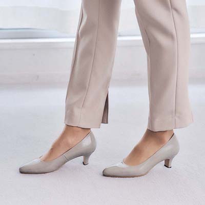 マドラス madras 特許 リカバリーメタインソール搭載 5cmヒール のプレーンパンプス　MAL9124MT L-GRAY-ENAMEL 23.0