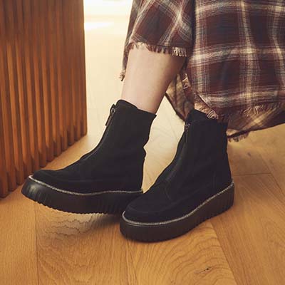 Mt.茶臼　4 トヨタ ランドクルーザー70 1984年モデル ZX 4WD (MT) (4ドア)の