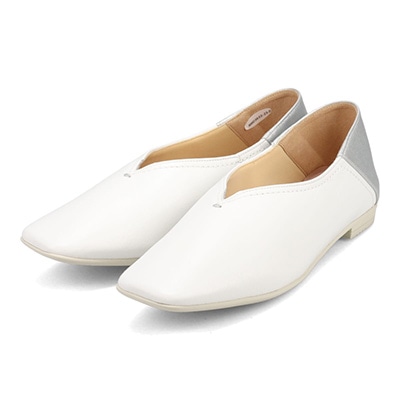 ミッシー デ ミッシー missy des missy Vカットのデザインパンプス 