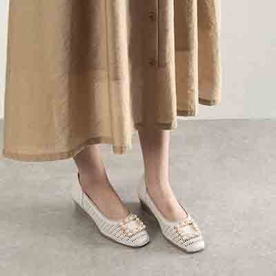 テーン tehen 柔らかアッパーのパールビジューパンプス　TN4028 L-GRAY 23.0