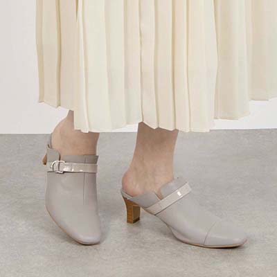 テーン tehen 不動の人気デザイン　スッと履けてきちんと見えるデザインミュール　TN5510 OAK 23.0