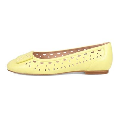モデロ MODELLO 涼しげなカットワークのバックル付きスクエアバレエシューズ　DML3101 YELLOW 23.0