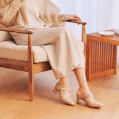 マドラス madras 特許 リカバリーメタインソール搭載　高級感のあるビジュー飾りをあしらった　ミュール　MAL9119MT BEIGE 23.0