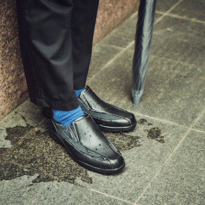 【GORE-TEX】マドラスウォーク madrasWalk　全天候快適　スリッポンタウンカジュアルシューズ　MW7401 BLACK/NAVY 25.0