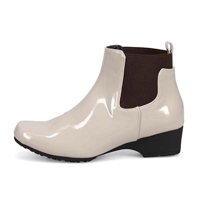 ソフトステップ SOFT STEP 雨の日も安心♪レイン対応ショートゴアブーツ IVORY-ENAMEL 23.0