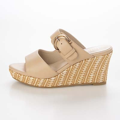 テーン tehen 旬の素材感とメタルパーツが織りなす、洗練された大人のリゾートスタイル。ウェッジ ミュールサンダル　TN1809 BEIGE 23.0