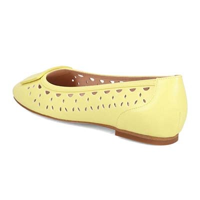 モデロ MODELLO 涼しげなカットワークのバックル付きスクエアバレエシューズ　DML3101 YELLOW 23.0
