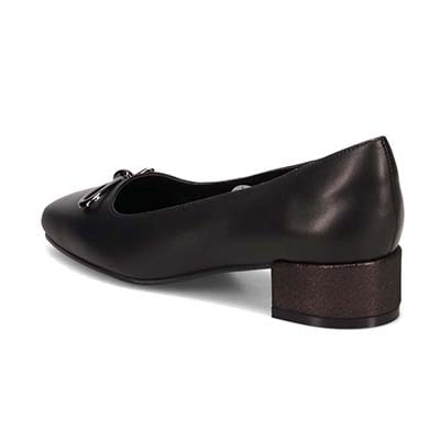 HIROKO KOSHINO　メタルリボンの上品さと歩きやすさを両立したスクエアトゥパンプス　HKL2700 BLACK 23.0