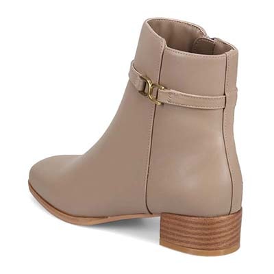 HIROKO KOSHINO 上質な羊革と足首の金具で高級感UP　ショートブーツ　HKL8006 OAK 23.0