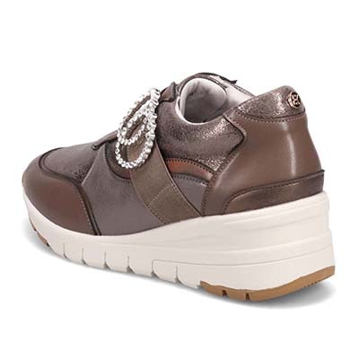 HIROKO KOSHINO FEMME　ラインストーンバックル付き エレガントスニーカー　HRL2025 OAK/C 23.0