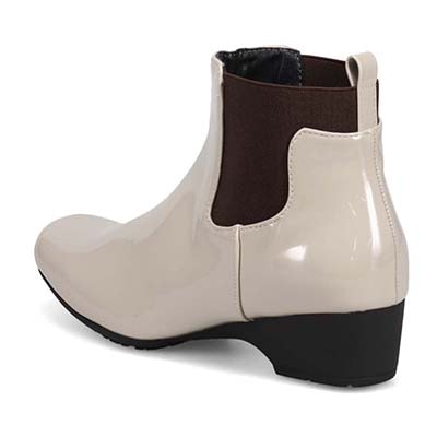 ソフトステップ SOFT STEP 雨の日も安心♪レイン対応ショートゴアブーツ IVORY-ENAMEL 23.0