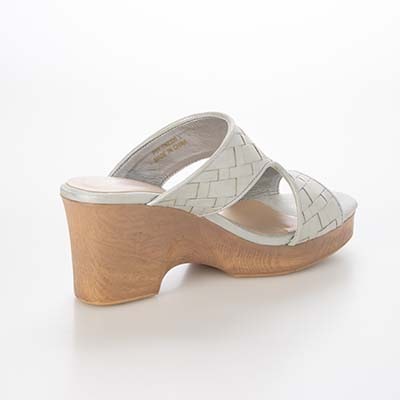 テーン tehen WOOD調ヒールで涼しげな7.5cmウェッジミュールサンダル　TN2306 SILVER M　(23.0～23.5)