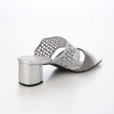テーン tehen 大人の抜け感を演出する編み込みデザイン。歩きやすさと品格を兼ね備えた5cmヒール。ミュールサンダル　TN6711 SILVER 23.0