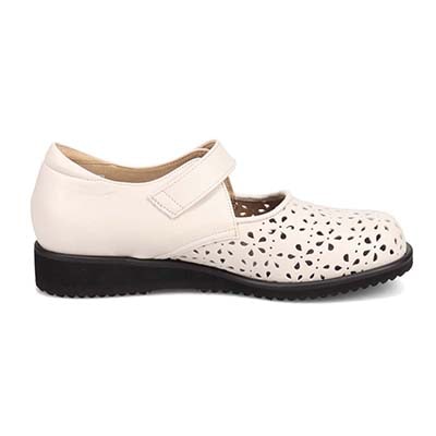 シティ ゴルフ City Golf  幅広５Eラストのパンチングカジュアルシューズ　GFL5307 IVORY 23.0