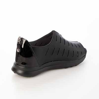 HIROKO KOSHINO FEMME　シックな素材感のオープントウカジュアルシューズ　HRL3006 BLACK 23.0