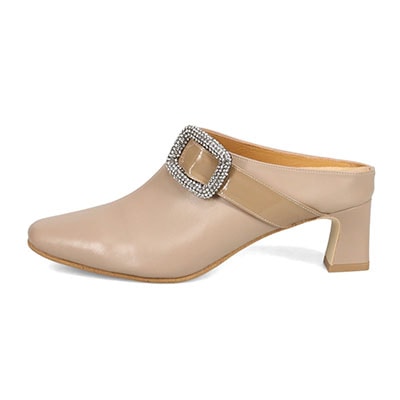 マドラス madras 特許 リカバリーメタインソール搭載　高級感のあるビジュー飾りをあしらった　ミュール　MAL9119MT BEIGE 23.0