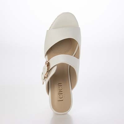 テーン tehen 旬の素材感とメタルパーツが織りなす、洗練された大人のリゾートスタイル。ウェッジ ミュールサンダル　TN1809 WHITE 23.0