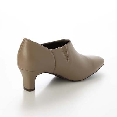 テーン tehen スクエアトゥ×5.5cmヒールで大人のきれいめスタイルに　すっきり美シルエットブーティ　TN5512 OAK 23.0