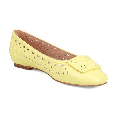 モデロ MODELLO 涼しげなカットワークのバックル付きスクエアバレエシューズ　DML3101 YELLOW 23.0
