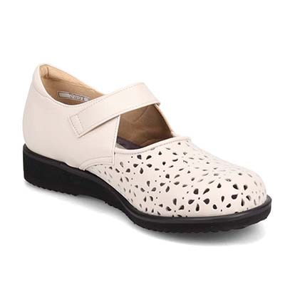 シティ ゴルフ City Golf  幅広５Eラストのパンチングカジュアルシューズ　GFL5307 IVORY 23.0