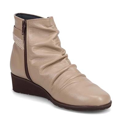 HIROKO KOSHINO キレイ目シルエット 柔らか素材 ショートブーツ   HKL4633 L-OAK 23.0