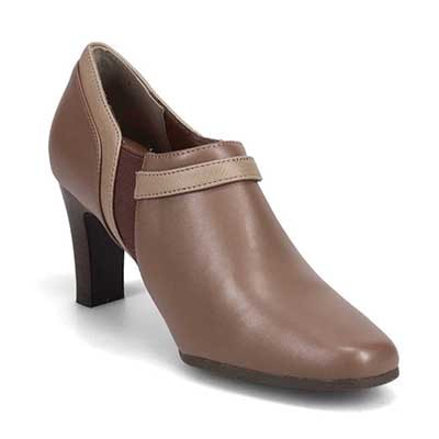 テーン tehen オフィス対応！美脚効果♪甲が深めの脱げづらいパンプス♪ TN1747 OAK-EB 23.0