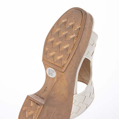 テーン tehen WOOD調ヒールで涼しげな7.5cmウェッジミュールサンダル　TN2306 WHITE M　(23.0～23.5)