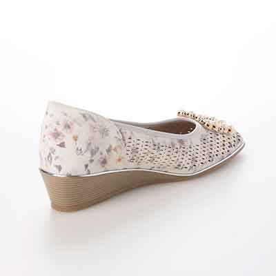 テーン tehen 柔らかアッパーのパールビジューパンプス　TN4028 IVORY-PR 23.0