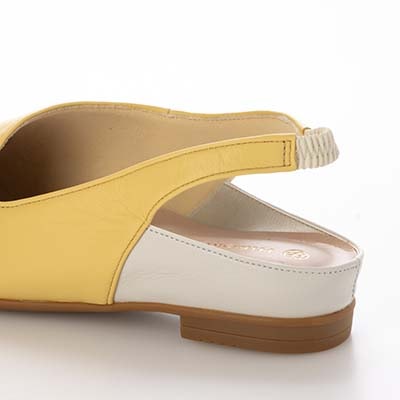 HIROKO KOSHINO バックストラップレザーパンプス　HKL3634 YELLOW 23.0