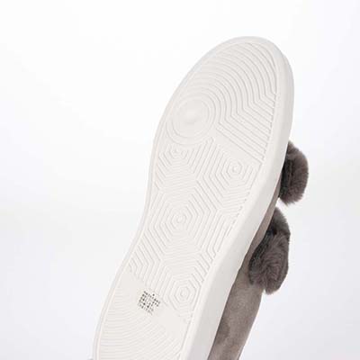 HIROKO KOSHINO FEMME スエード風生地がほっこりとした大人の可愛さのあるスニーカー HRL2030 GRAY 23.0