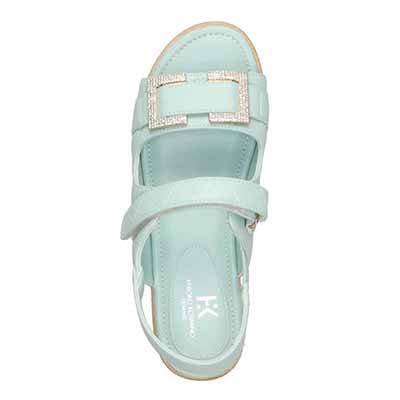 HIROKO KOSHINO FEMME モードなキルティングと輝くバックル。歩きやすさを兼ね備えたフットベッドサンダル　HRL6001 GREEN M　(23.0～23.5)
