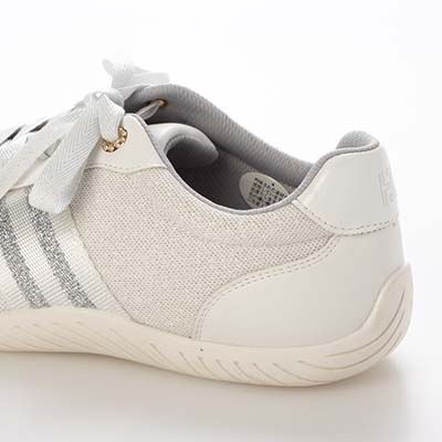HIROKO KOSHINO FEMME キラキラ輝くメッシュに心躍る。バレエスニーカー　HRL7000 WHITE 23.0