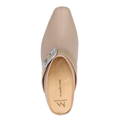 マドラス madras 特許 リカバリーメタインソール搭載　高級感のあるビジュー飾りをあしらった　ミュール　MAL9119MT BEIGE 23.0