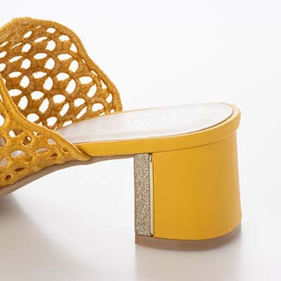 テーン tehen 大人の抜け感を演出する編み込みデザイン。歩きやすさと品格を兼ね備えた5cmヒール。ミュールサンダル　TN6711 YELLOW 23.0