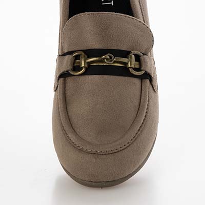 エル スポーツ ELLESPORT  ウェッジヒールで歩きやすい♪足馴染み抜群のソフトストレッチ素材  ビットローファー　ESP14710 OAK-SILKY 23.0