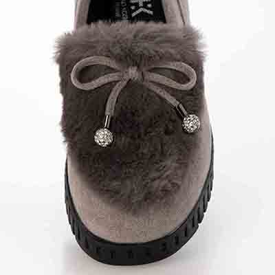 HIROKO KOSHINO FEMME フェイクファーとラインストーンボールが大人可愛いモカシン HRL2033 GRAY 23.0