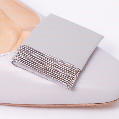 マドラス madras 特許 リカバリーメタインソール搭載 5.5ｃｍ ラグジュアリーなモチーフ付き ソフトなスクエアトゥパンプス MAL9106SMT L-GRAY 23.0