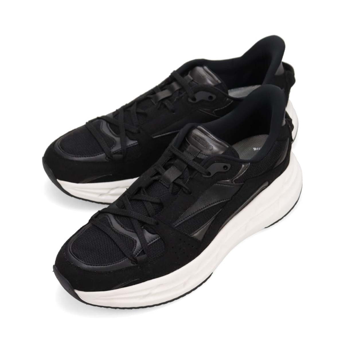 モデロ MODELLO 「リカバリーインソール」搭載で指圧効果により血行を115％促進。Recoveryナイロンメッシュスニーカー　DM2754R BLACK/C 25.0